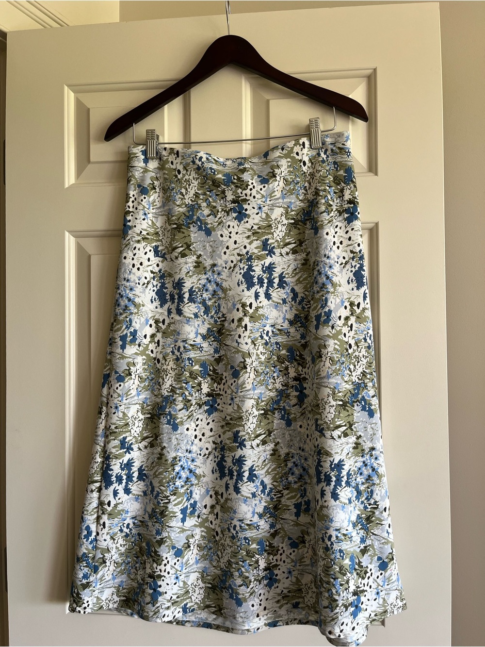 floral skirt